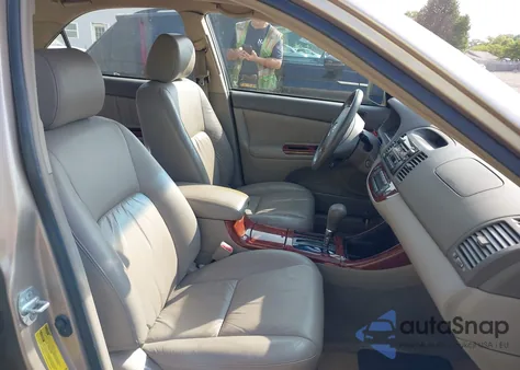 2002 Toyota Camry Le V6/Se V6/Xle V6 из США, поврежденный, VIN 4T1BF30K02U001246